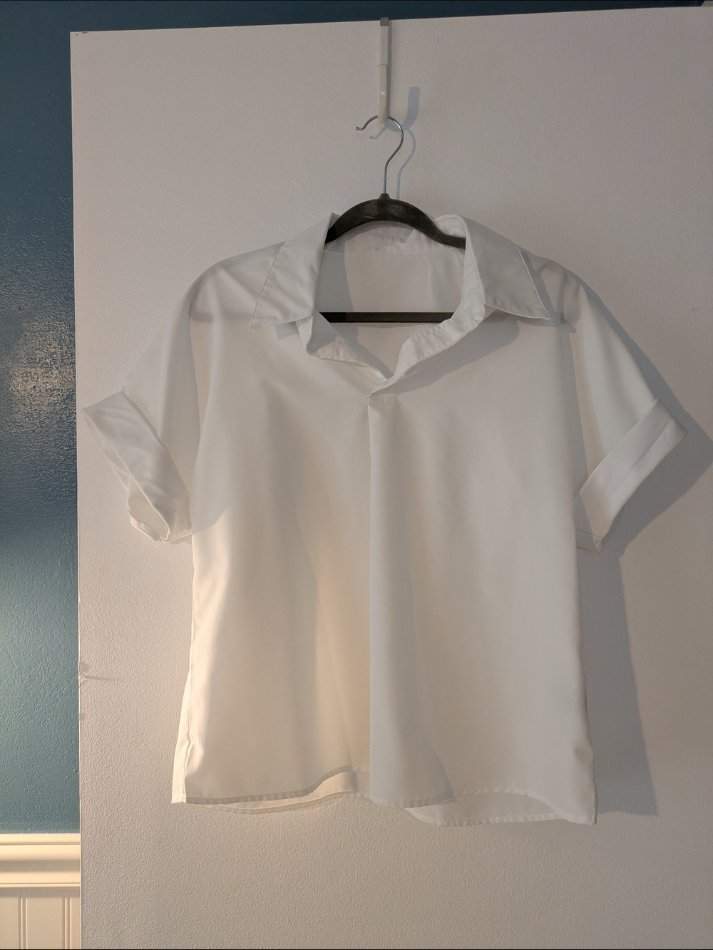 Women's White Short-Sleeve Collared Blouse